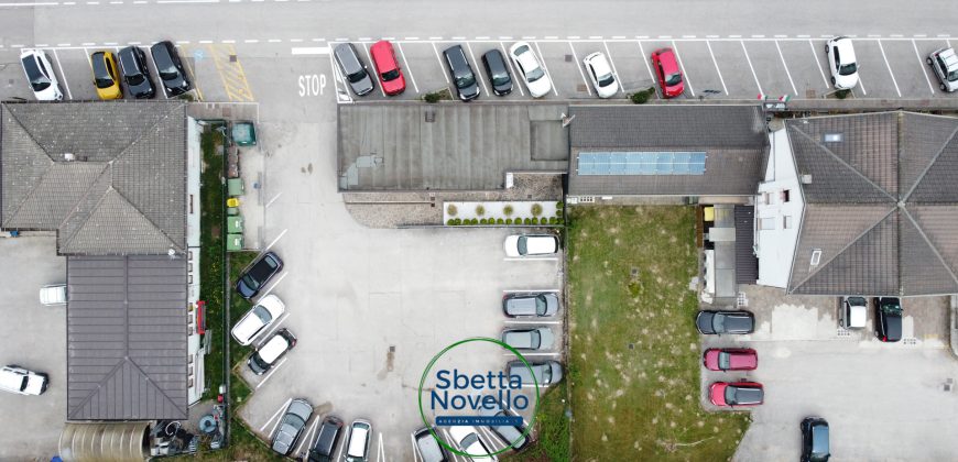 LOCALE COMMERCIALE / UFFICIO / APPARTAMENTO