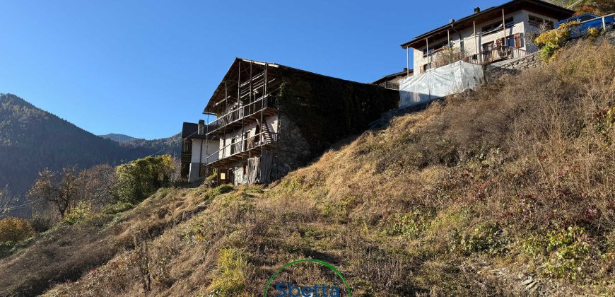 CASA SINGOLA DA RISTRUTTURARE CON VISTA PANORAMICA