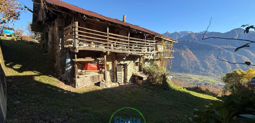 CASA SINGOLA DA RISTRUTTURARE CON VISTA PANORAMICA