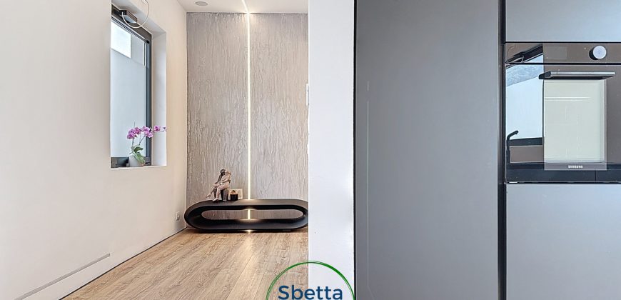 LOCALE COMMERCIALE / UFFICIO / APPARTAMENTO