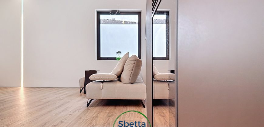 LOCALE COMMERCIALE / UFFICIO / APPARTAMENTO