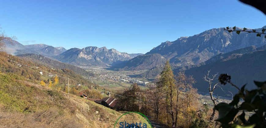 CASA SINGOLA DA RISTRUTTURARE CON VISTA PANORAMICA