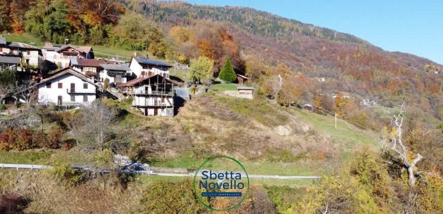 CASA SINGOLA DA RISTRUTTURARE CON VISTA PANORAMICA