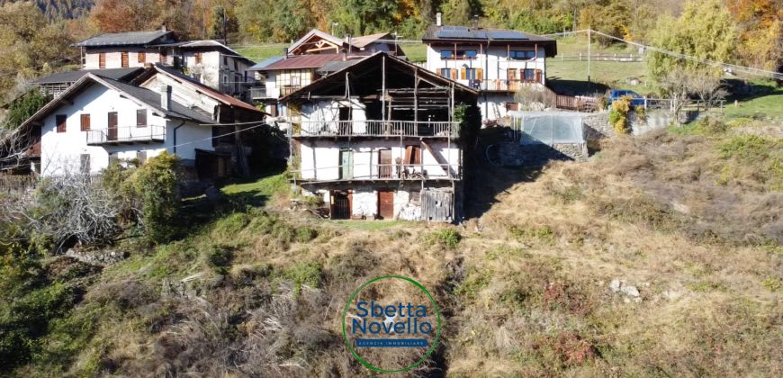 CASA SINGOLA DA RISTRUTTURARE CON VISTA PANORAMICA