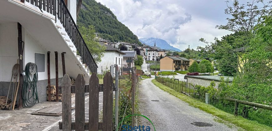 CASA SINGOLA CON GIARDINO