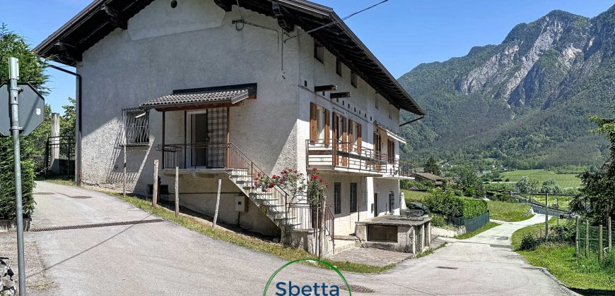 PORZIONE DI CASA  INDIPENDENTE A NOVALEDO