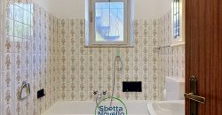 PORZIONE DI CASA  INDIPENDENTE A NOVALEDO