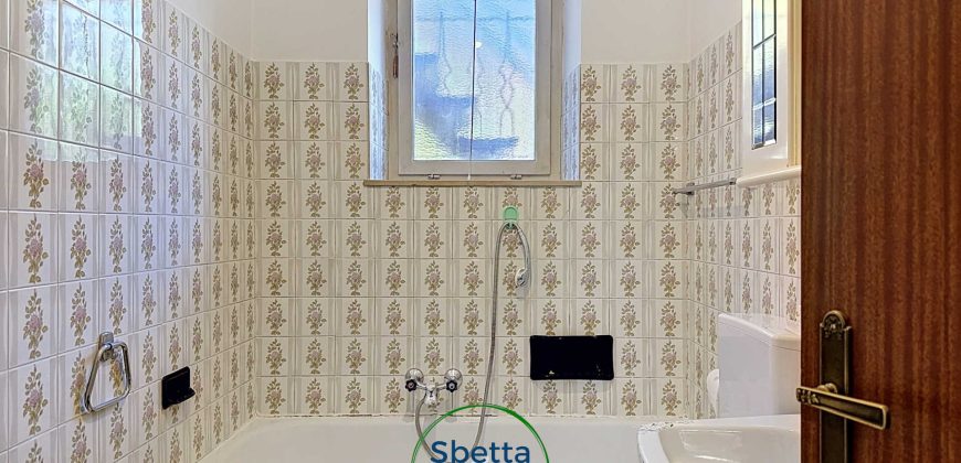 PORZIONE DI CASA  INDIPENDENTE A NOVALEDO