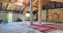 PORZIONE DI CASA  INDIPENDENTE A NOVALEDO