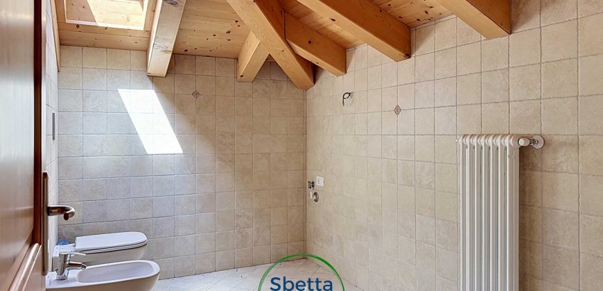 APPARTAMENTO DUPLEX IMMERSO NELLA NATURA