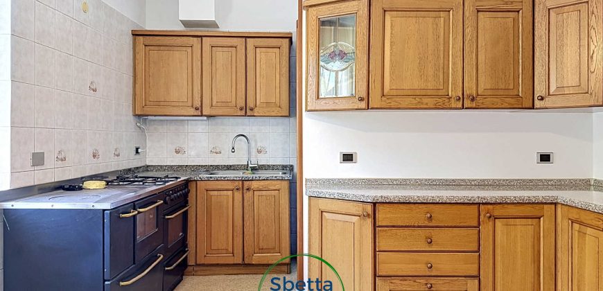 PORZIONE DI CASA  INDIPENDENTE A NOVALEDO