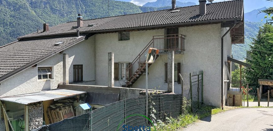 PORZIONE DI CASA  INDIPENDENTE A NOVALEDO