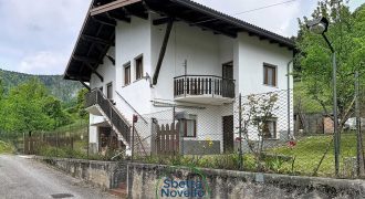 CASA SINGOLA CON GIARDINO