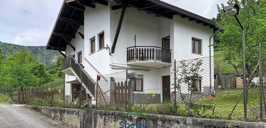 CASA SINGOLA CON GIARDINO