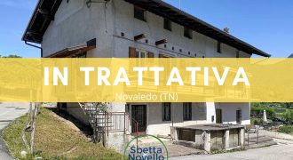 PORZIONE DI CASA  INDIPENDENTE A NOVALEDO