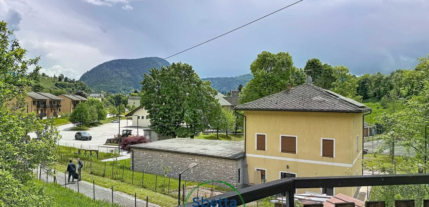 CASA SINGOLA CON GIARDINO