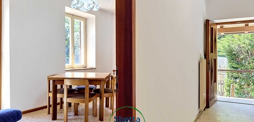 PORZIONE DI CASA  INDIPENDENTE A NOVALEDO