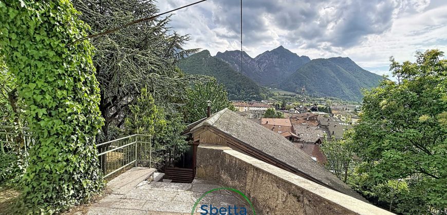 CASA STORICA CON PARCO