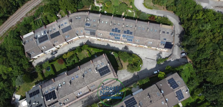 CASA A SCHIERA A VILLAZZANO