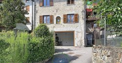 CASA INDIPENDENTE A SAMONE