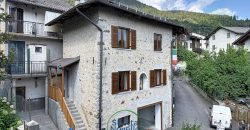 CASA INDIPENDENTE A SAMONE