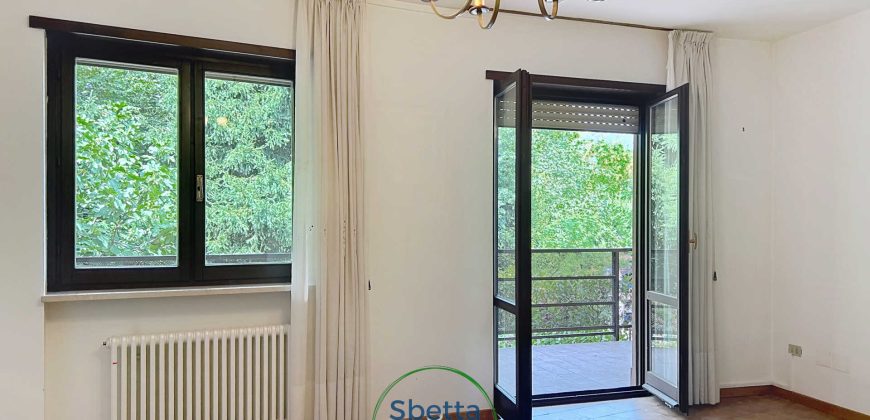 CASA A SCHIERA A VILLAZZANO