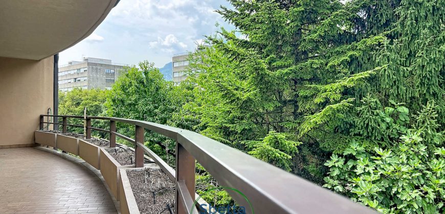 CASA A SCHIERA A VILLAZZANO