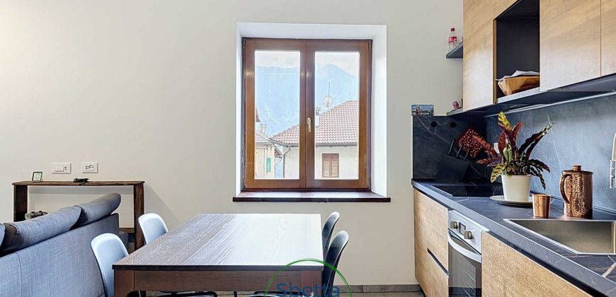 CASA INDIPENDENTE A SAMONE