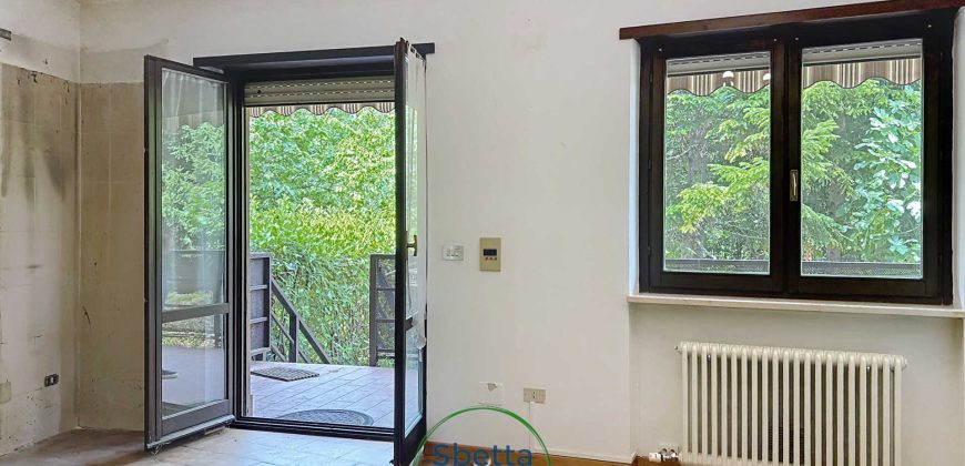 CASA A SCHIERA A VILLAZZANO