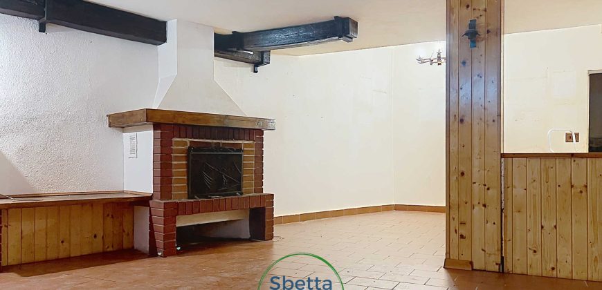 CASA A SCHIERA A VILLAZZANO