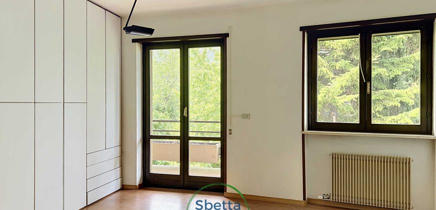 CASA A SCHIERA A VILLAZZANO