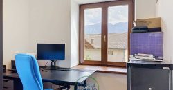 CASA INDIPENDENTE A SAMONE