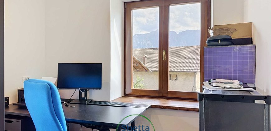 CASA INDIPENDENTE A SAMONE
