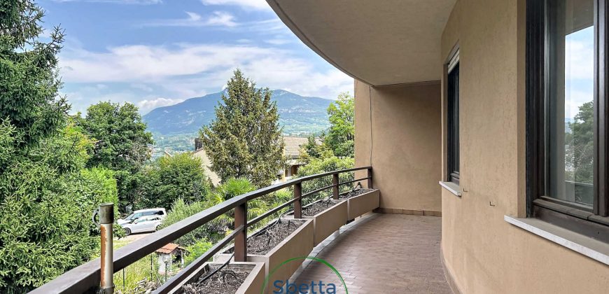 CASA A SCHIERA A VILLAZZANO